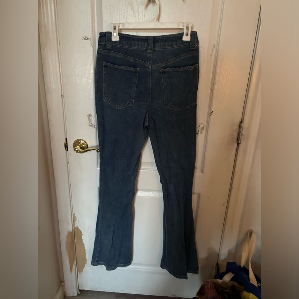 flared jeans! 💙 - Picture 3 of 4